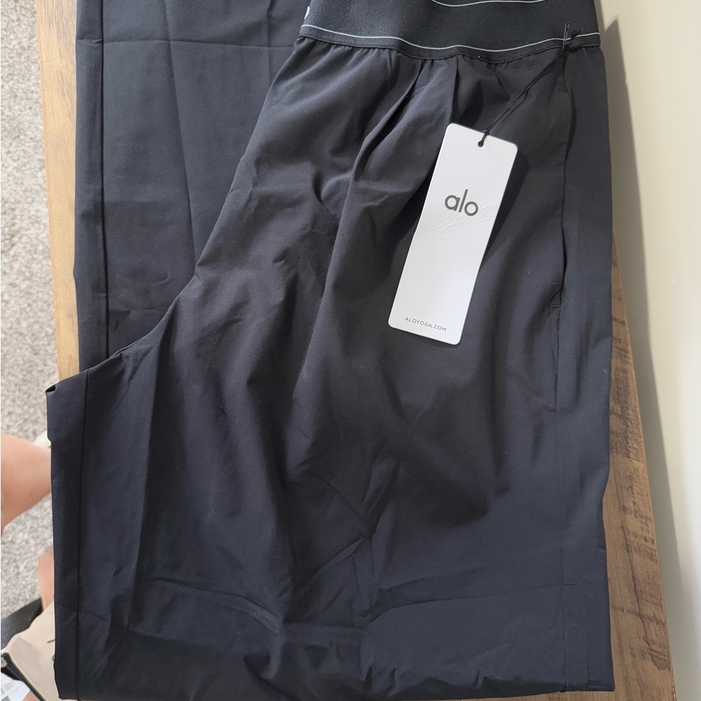 ALO Yoga Women's Black Workout Pants